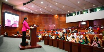 Propone Lizett Arroyo , Reforma garantizar el principio constitucional de paridad de género