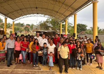 Muestra Cuilapam su corazón priísta