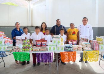 Llegan sin intermediarios los apoyos del DIF a habitantes de cuatro municipios del Istmo