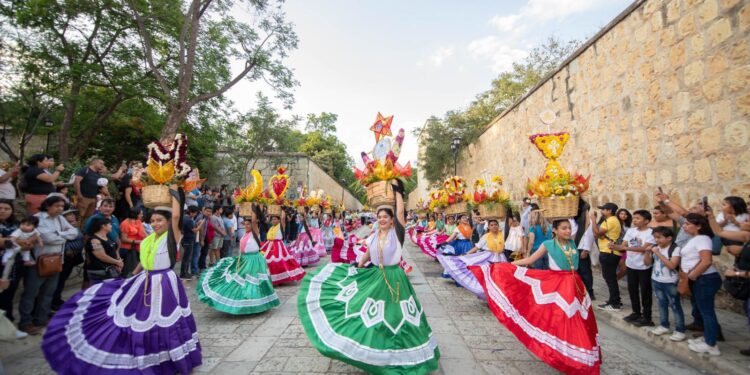 Con Primer Convite de la Guelaguetza 2024 el pueblo oaxaqueño anunció la máxima fiesta
