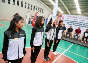 Realizan abanderamiento de la delegación representante de Oaxaca en los Juegos Nacionales Populares 2024