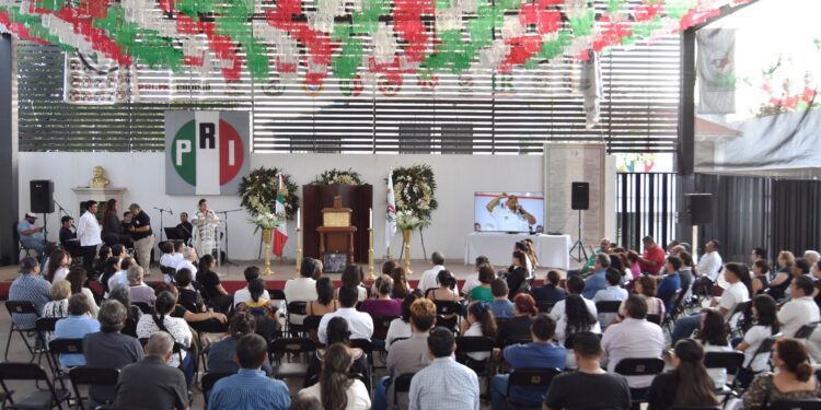 El PRI Oaxaca rinde homenaje póstumo a David Aguilar Robles, destacado líder y político oaxaqueño