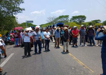 Organizaciones sociales se solidarizan con comunidades mixes y exigen diálogo al gobernador Salomón Jara