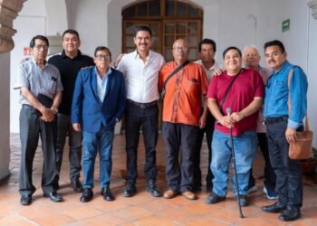 Se reúne Ray Chagoya con integrantes de la Asociación de Periodistas de Oaxaca