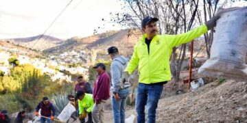 Encabeza Ray Chagoya Tequio Vecinal en la colonia Aurora para fortalecer la seguridad y la vida comunitaria