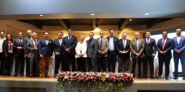 Ray Chagoya refrenda alianza con el sector empresarial durante toma de protesta de CANACINTRA Oaxaca