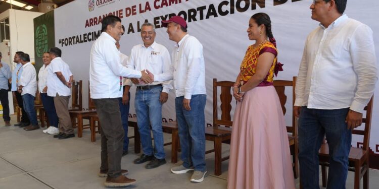 Acompaña Nino Morales a gobernador en gira de trabajo por el Istmo