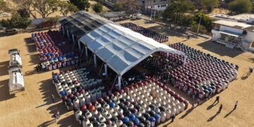 De cara al estiaje, entrega Salomón Jara mil 100 tinacos para garantizar el agua en Xoxocotlán