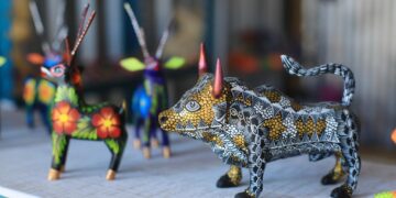 Colores que Cuentan Historias: El Alma Artesanal de Arrazola